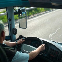 fahrschule holder bus uai